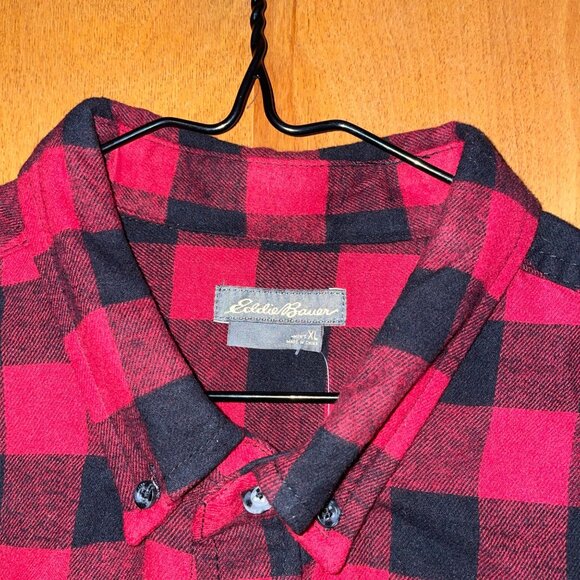 Eddie Bauer Mens XL Red & Black Plaid Button-Up Shirt - Picture 3 of 7